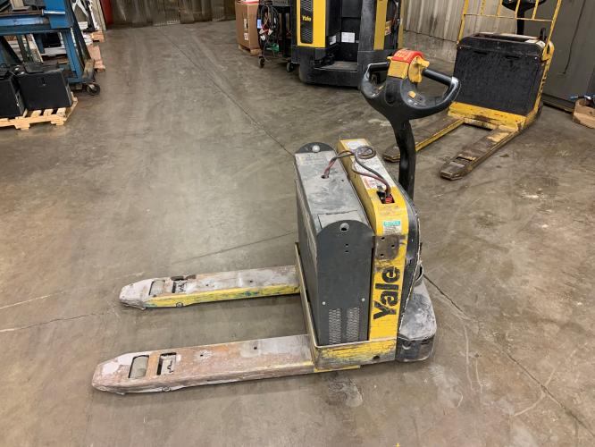 Used Yale pallet jack